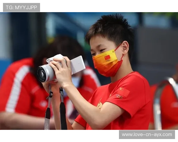 田径小将表情包火遍全网：年轻力量引爆流行新风尚